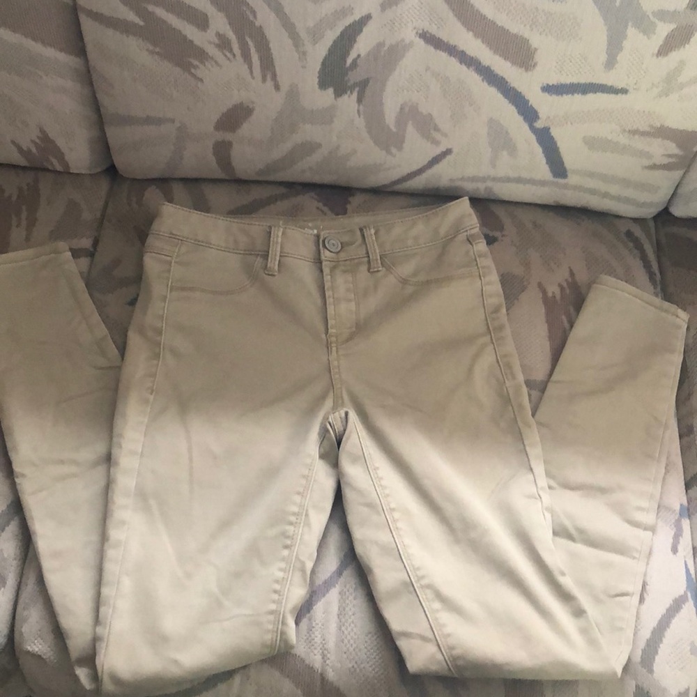 Comfy khaki jeggings!